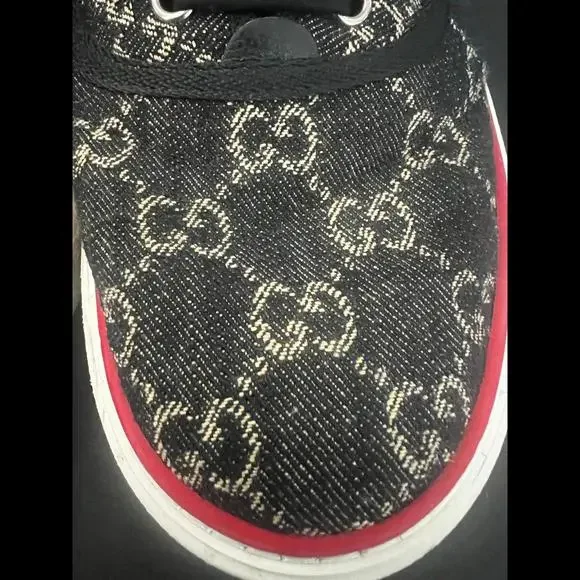 Gucci sneakers